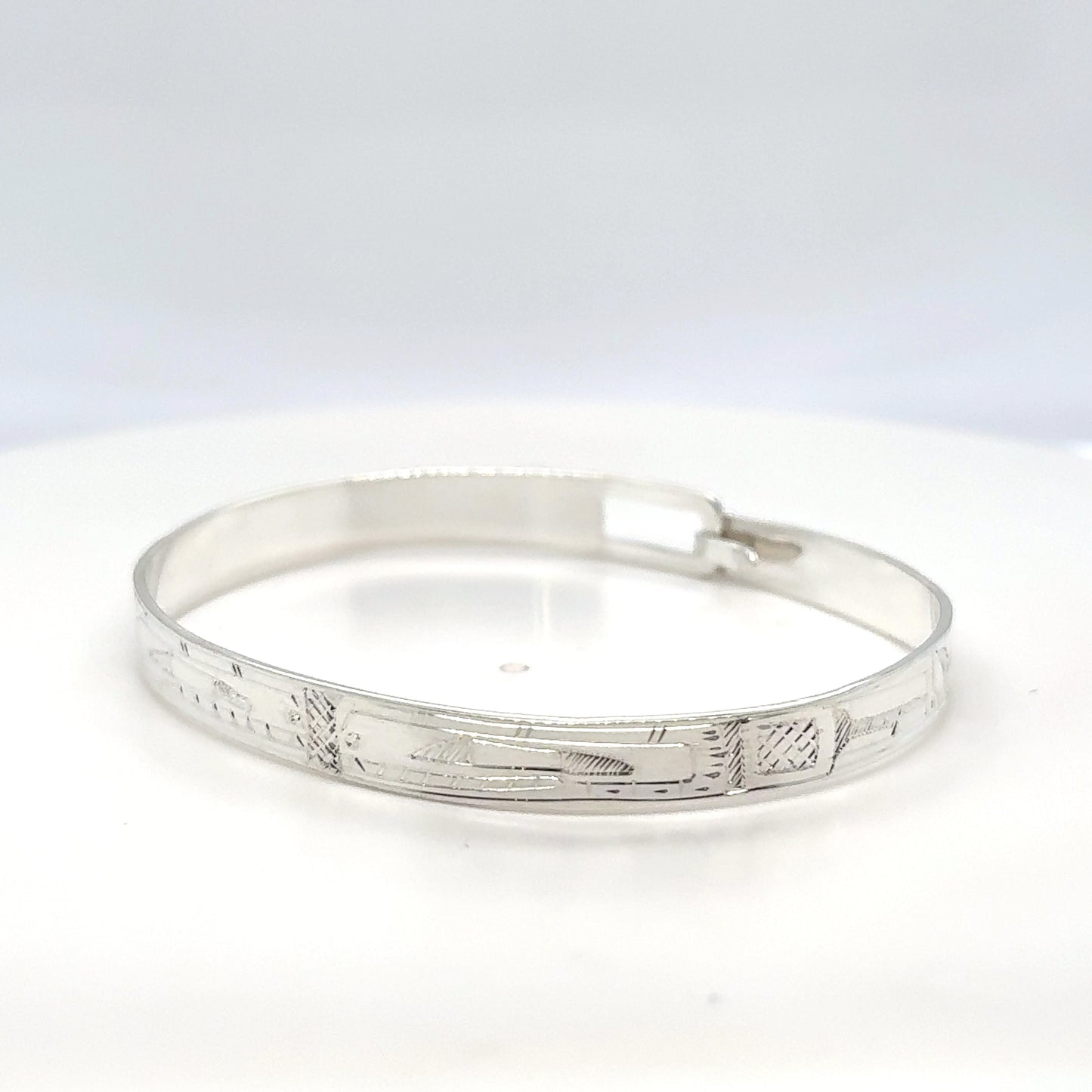 Bangle - Sterling Silver - 1/4" - Orcas - Shorter Length