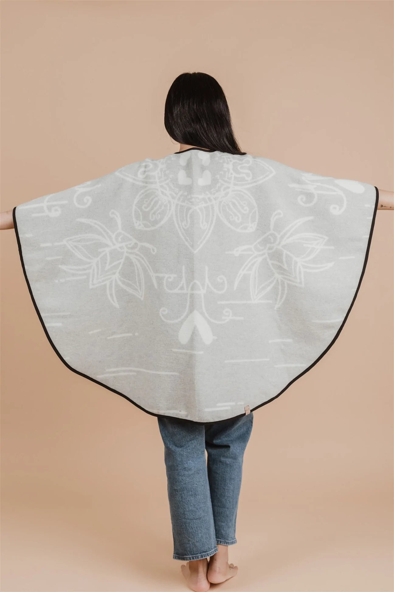 Shawl - Wool Blend - Eco-friendly - Birch Bark - Reversible