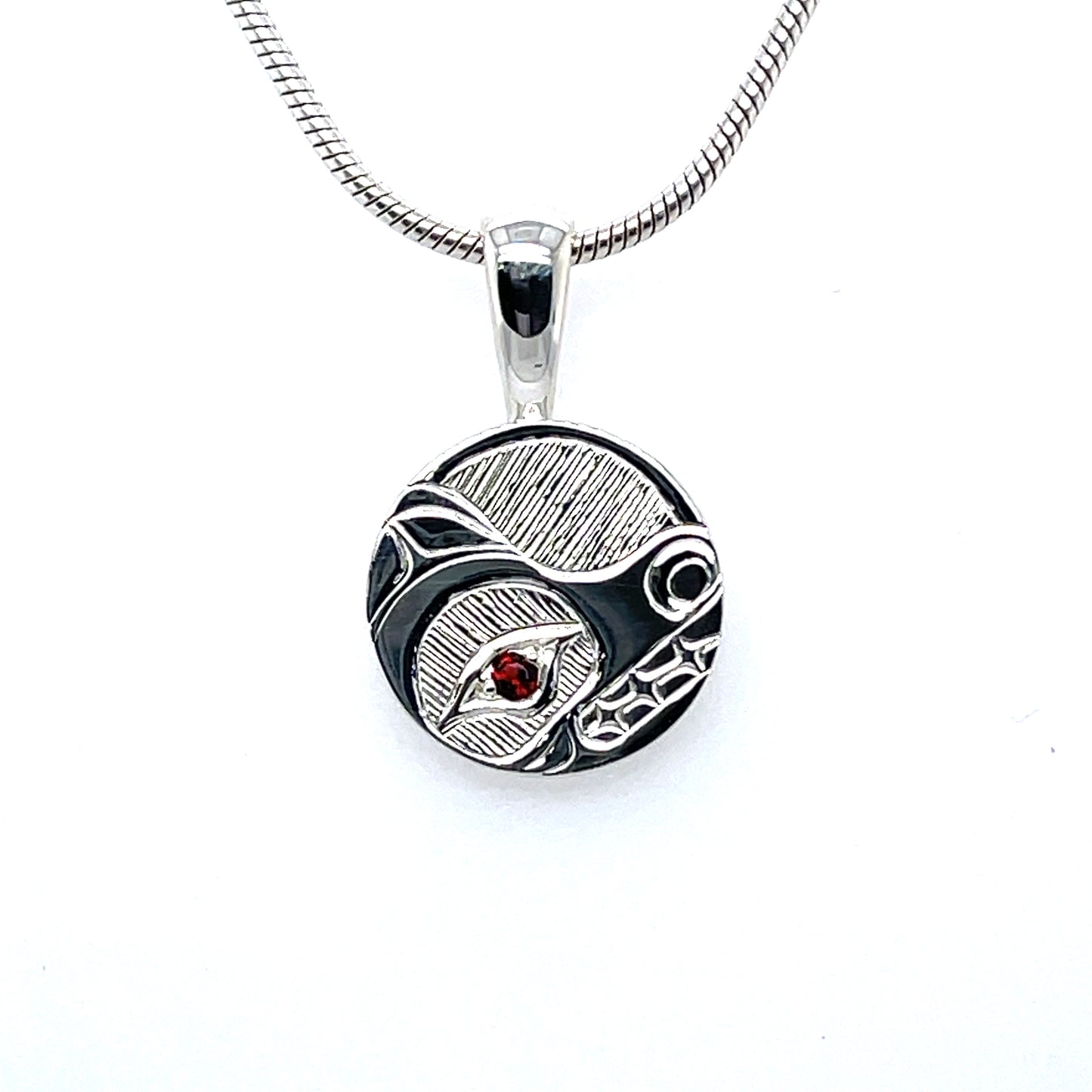 Pendant - Sterling Silver - Round - Bear - Garnet