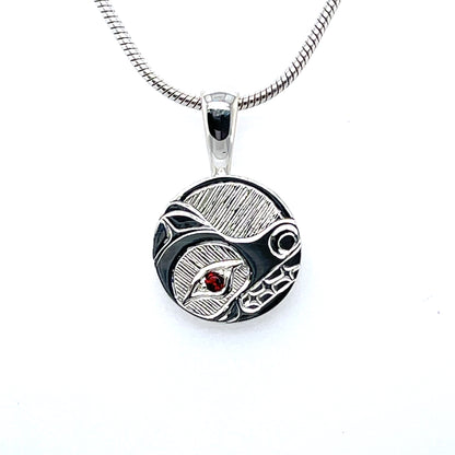Pendant - Sterling Silver - Round - Bear - Garnet