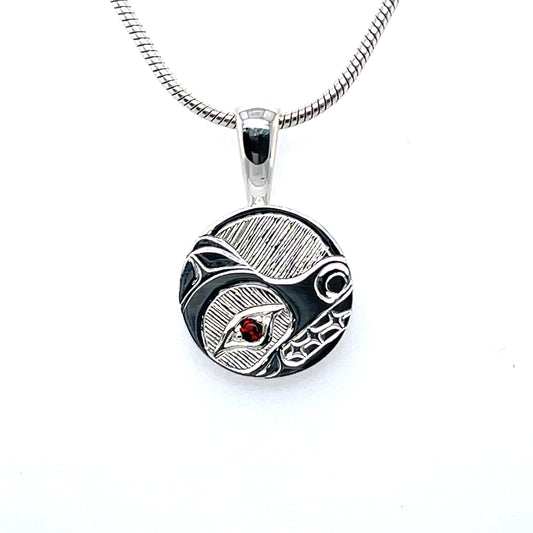 Pendant - Sterling Silver - Round - Bear - Garnet
