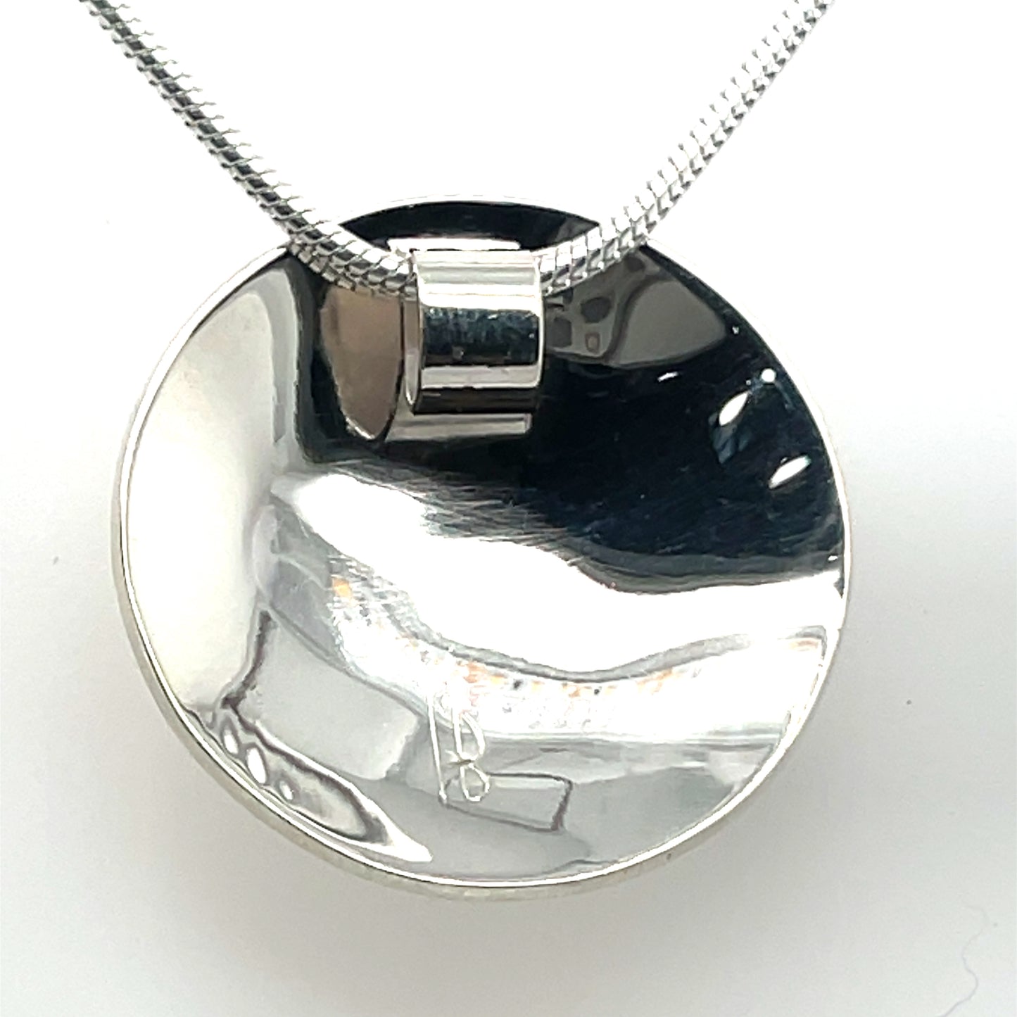 Pendant - Sterling Silver - Round - Raven