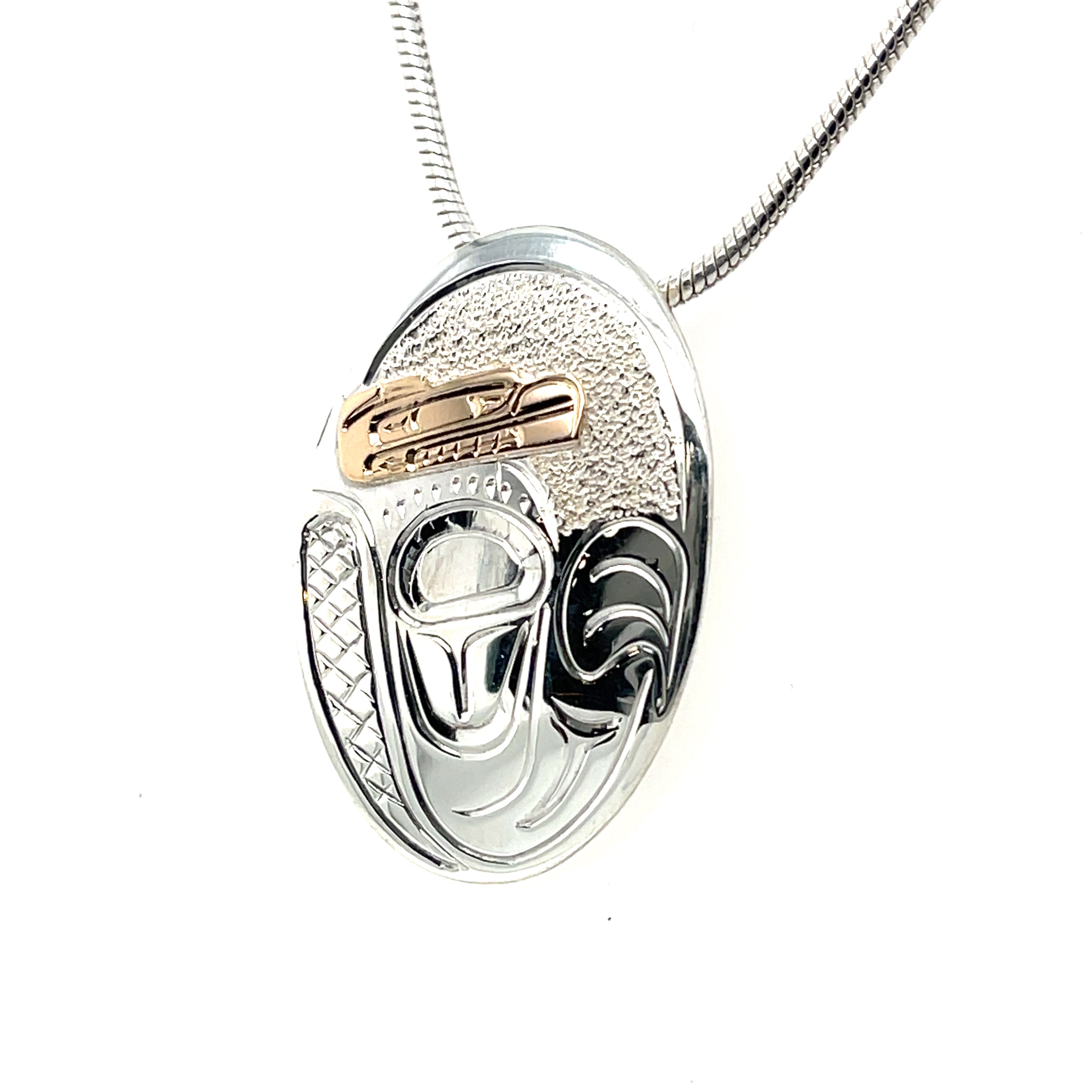 Pendant - Gold &amp; Silver - Oval - Beaver