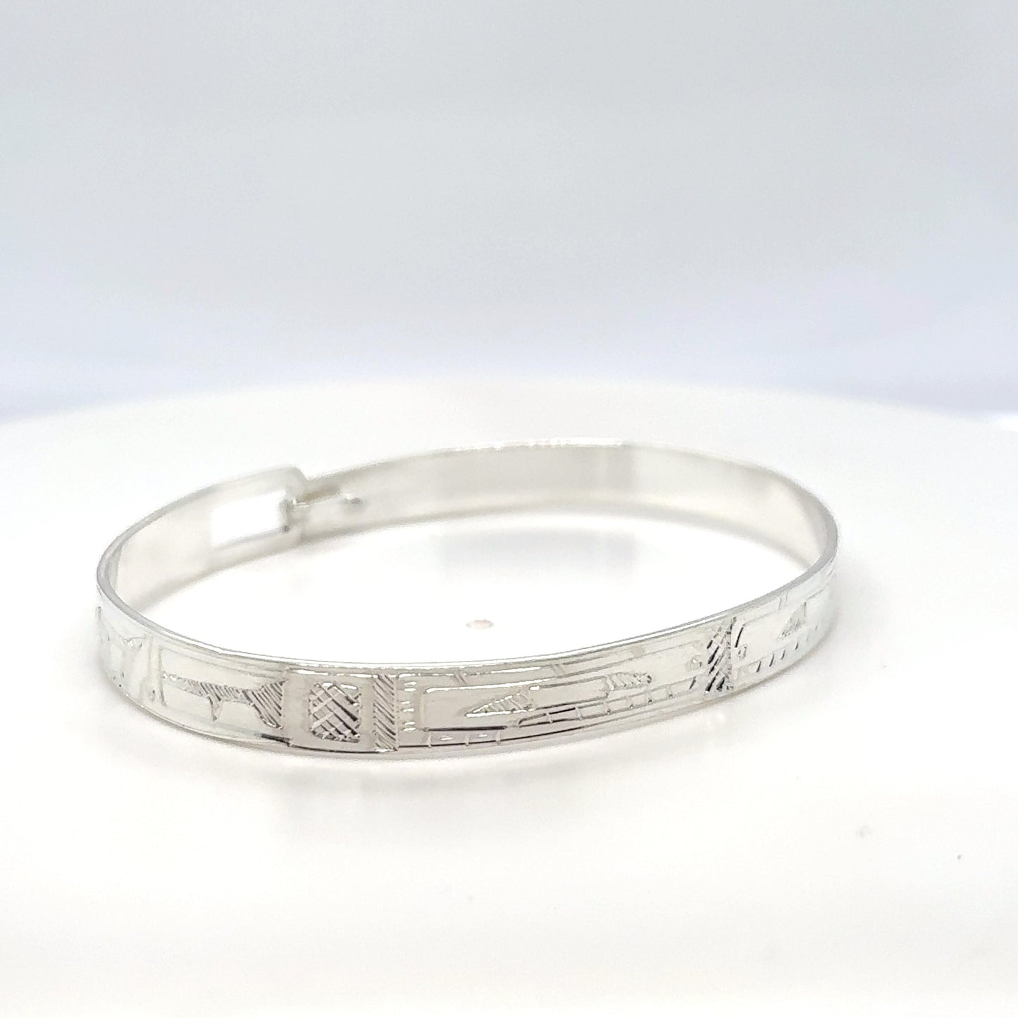 Bangle - Sterling Silver - 1/4" - Orcas - Shorter Length