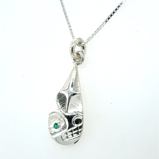 Pendant - Sterling Silver - Oval - Wolf - Emerald (Lab)