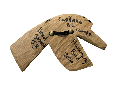 Wooden Plaque - Red Cedar - Hummingbird - Red - Left Facing