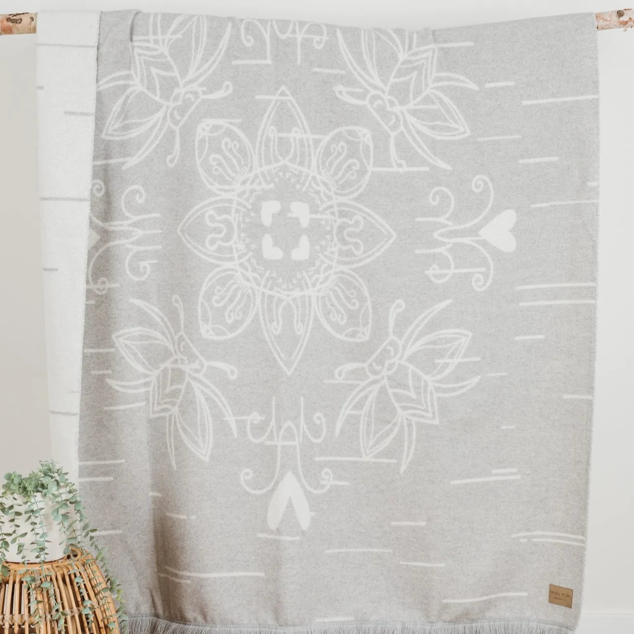 Blanket - Wool Blend - Eco-friendly - Birch Bark - Reversible