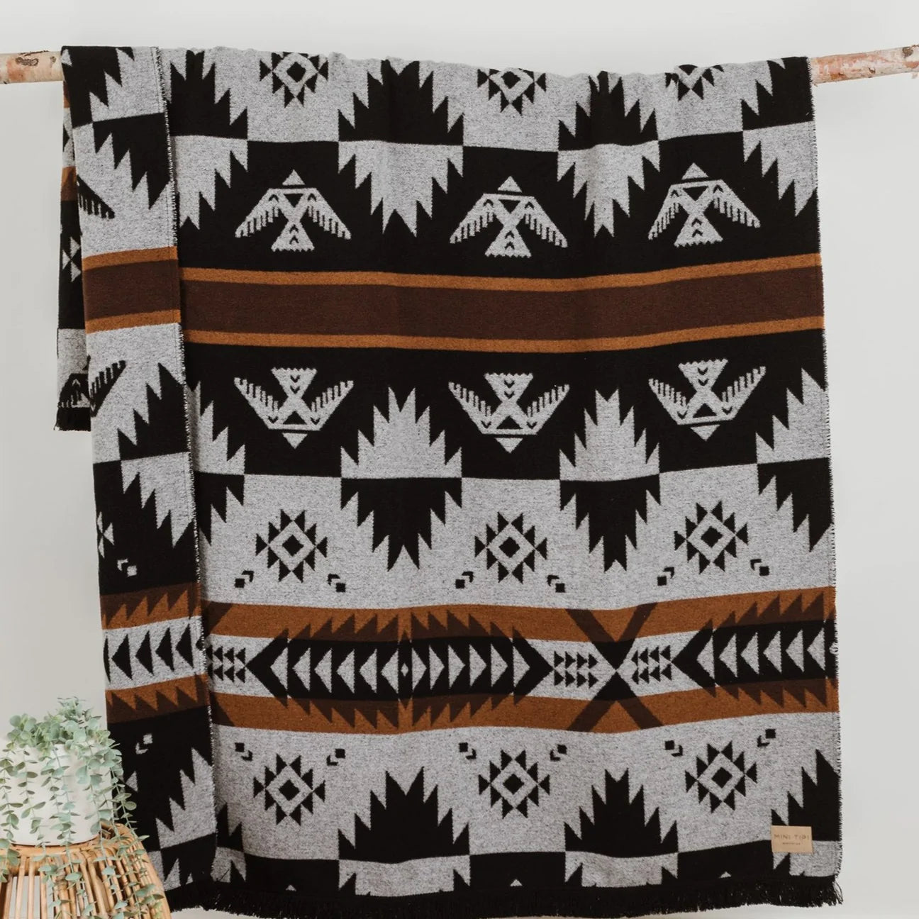 Blanket - Wool Blend - Eco-friendly - Thunderbird - Reversible