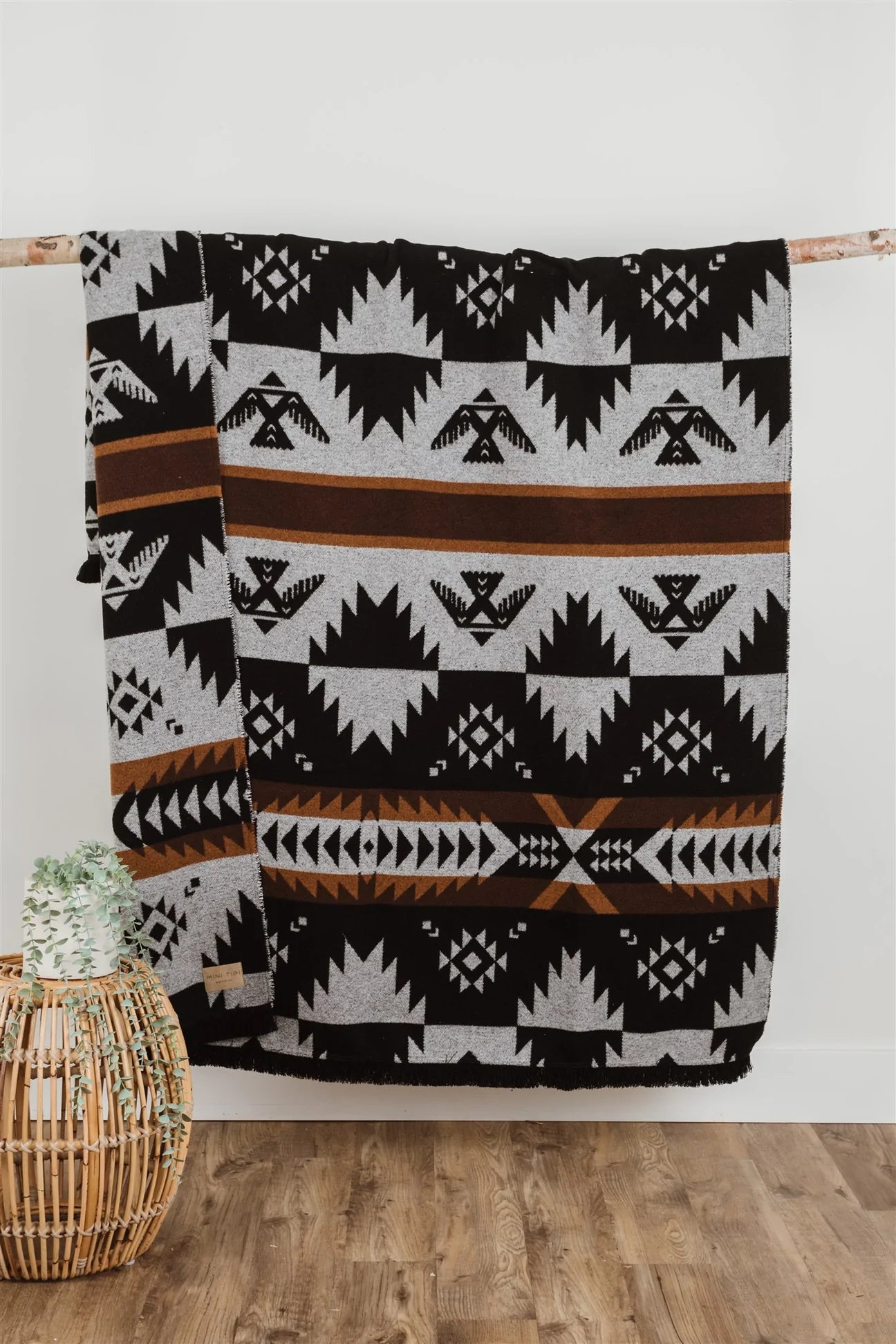 Blanket - Wool Blend - Eco-friendly - Thunderbird - Reversible